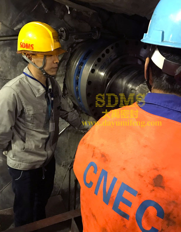 大直徑釜用機(jī)械密封使用現(xiàn)場